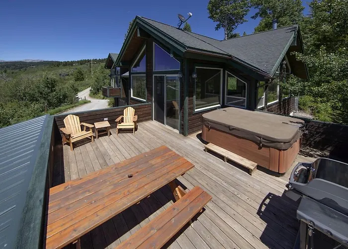 Scenic Ridge With Panoramic Mountain Views Near Alpine, Utah *