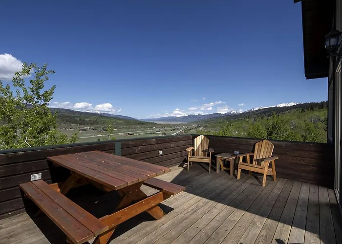 Scenic Ridge With Panoramic Mountain Views Near Alpine, Utah